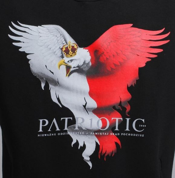Odzież patriotyczna – dla kogo?